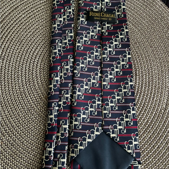 VTG RENE’ CHAGAL HAND MADE SILK TIE BEAUTIFUL RANDOM PATTERN NAVY 60” by 4” - Picture 4 of 5